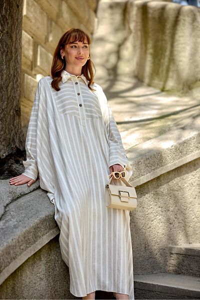 Garzia Ecru Striped Bat Sleeve Linen Cap