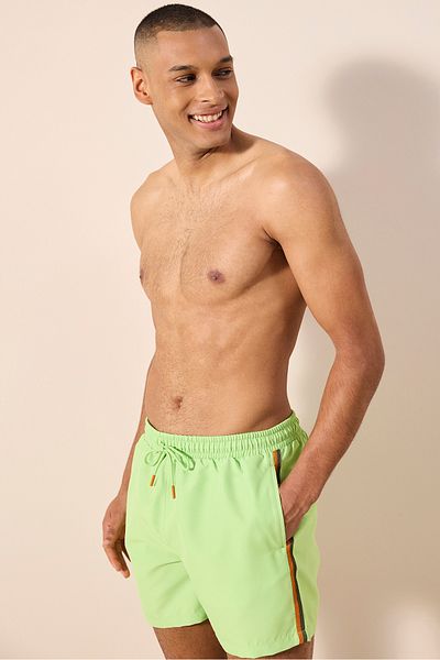 Penti Glänzende grüne Badeshorts für Herren