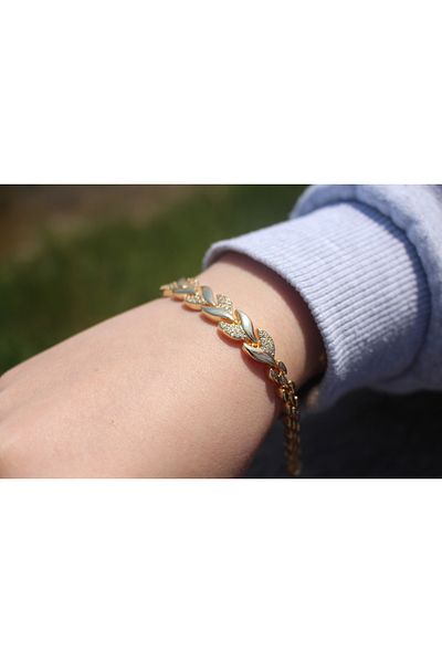 MODA Gold Horizontal Drop Stone Bracelet