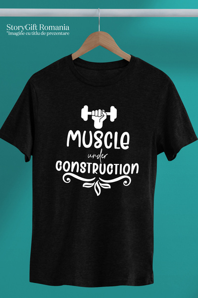StoryGift Romania Men's T-shirt for those who train to develop their muscles with STG print