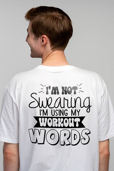 StoryGift Romania Men's T-shirt with the message "I don't talk shit, I use my training words" STG