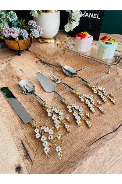 CASA DE BELLA Flower Embossed 5-Piece Serving Set