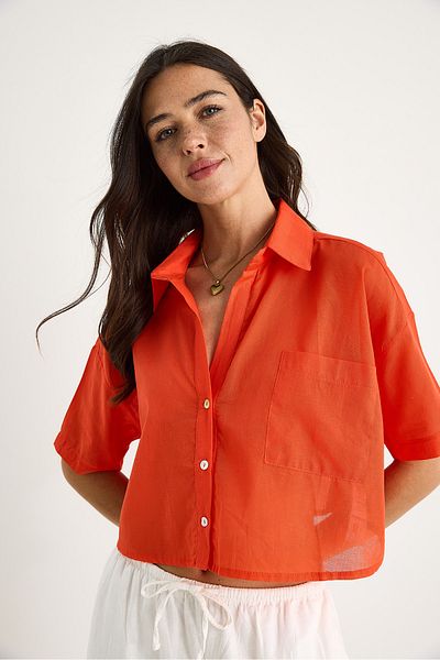 Bianco Lucci Women's V-Neck Single Pocket Detailed Short Cotton Linen Summer Shirt 232-2043 60283347