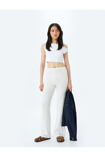 Koton Bequeme, strukturierte Hose mit weitem Bein