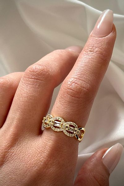Leo'Stone Oval Design Zircon Stone Women's Ring