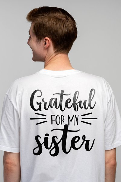 StoryGift Romania Ανδρικό μπλουζάκι για όσους είναι ευγνώμονες για τις αδερφέ...
