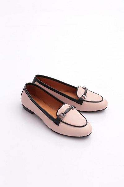 DGN 102-1 Women's Loafer Shoes with Iron Accessories