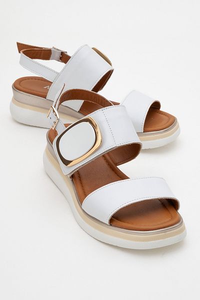 Ataköy Ayakkabı Women's Leather Buckle Sandals