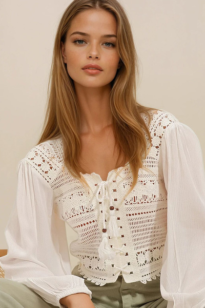 VAGGON Women's Ecru Square Collar Tie Front Crochet Woven Crop Blouse Vgn-X10028