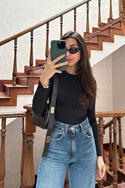 NOTHING Women's Black Adjustable Gold Lock Strap Covered Baguette Bag Alessa