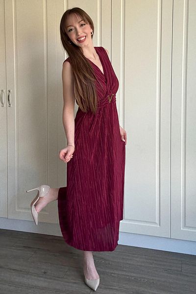 Dilay Gökoğlu Butik Rochie burgundă cu cataramă midi cu guler dublu
