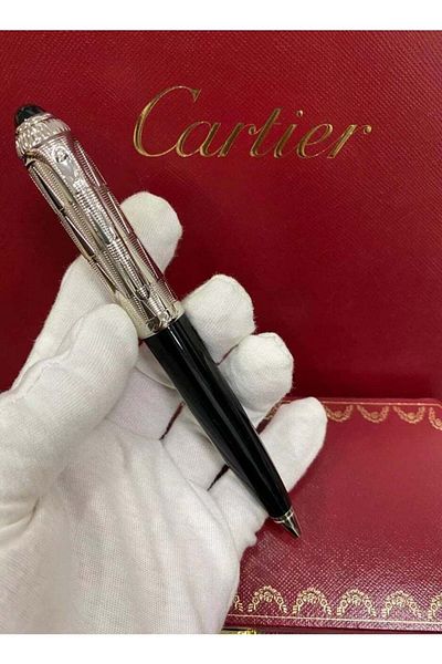 Cartier Pen with Luxurious Design