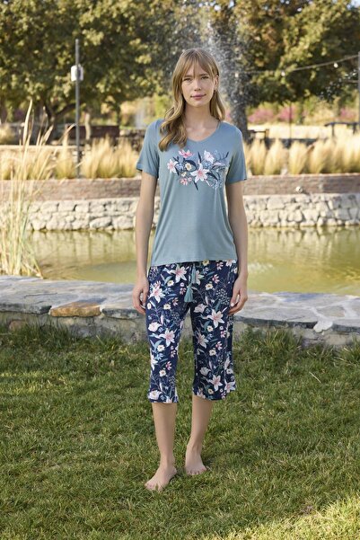 MONAMİSE Flower and Leaf Patterned and Printed Capri Set
