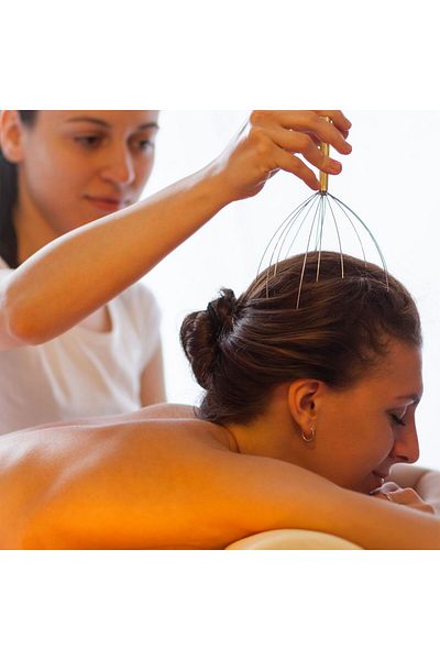 Relaxdays Hair massage device, 12 metal arms, relaxes and stimulates the scalp, red, Relaxdays