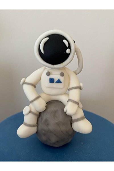 Maket Atelier Şeker Hamurundan Yapılmış Astronot Pasta Süsü