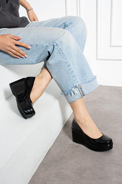 ZENNESHOES Helena Wedge Heeled Women's Shoes