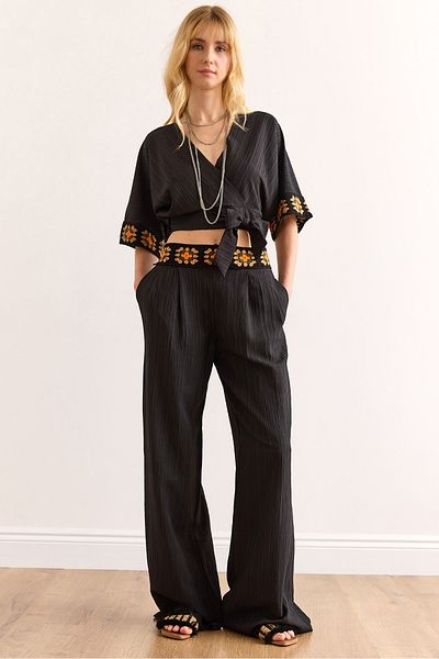 Olalook Women's Black Embroidery Banded Bottom Top Set Tkm-19000388