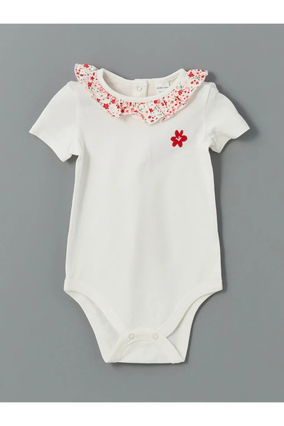 LC Waikiki Lcw Baby Ecru Floral Baby Girl Snap Body and Shorts 2-Pack