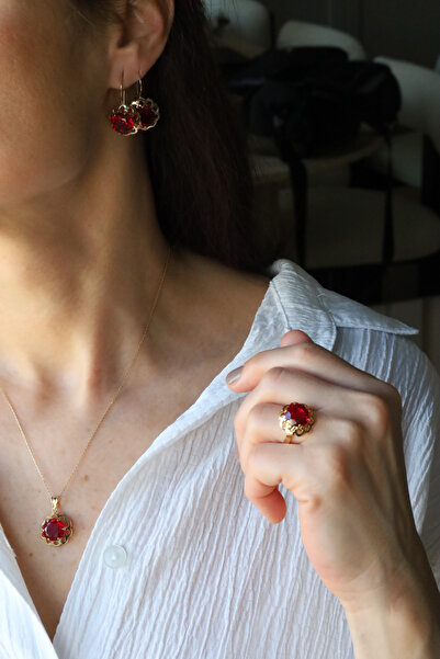 Yenigün Kuyumculuk 14 Ayar Altın Kırmızı Taş Detaylı Çiçek Modeli Set (Kolye ...