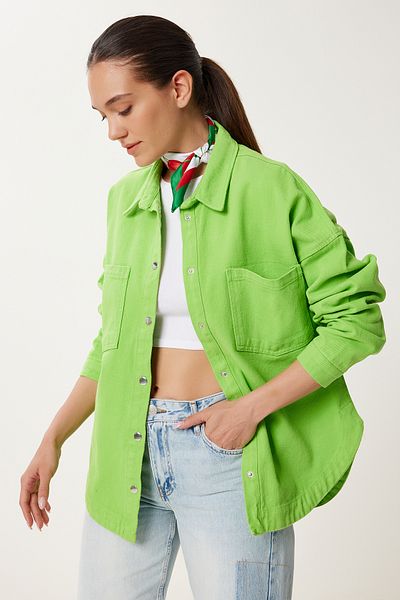 Happiness İstanbul Damen-Hemdjacke aus saisonalem Gabardine mit Druckknopfverschluss in Pistaziengrün SA00043
