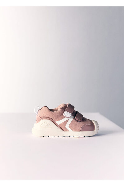 MANGO Tenis roz pentru fetiță 77025156