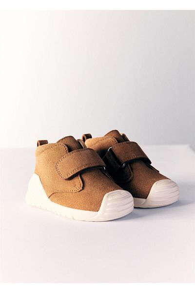 MANGO Dark Camel Baby Girl Sneaker 77045154