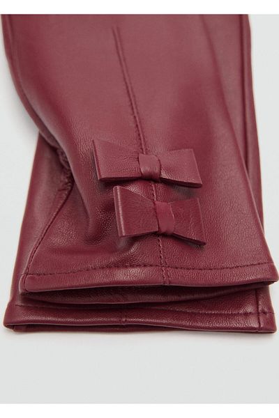 MANGO Woman Burgundy Women's Gloves 77027654