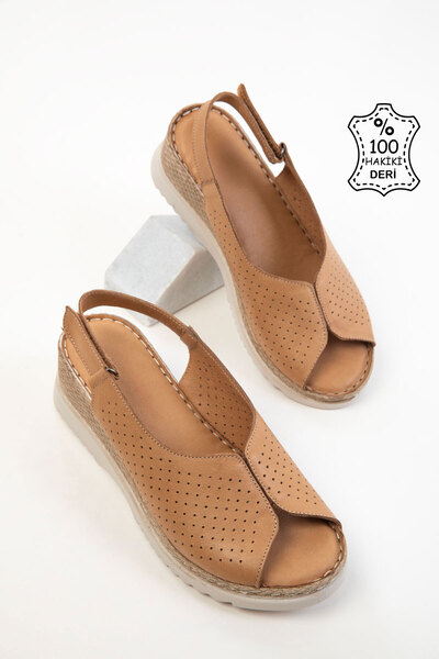 SOHO Dámské sandály z pravé kůže Tan 20622