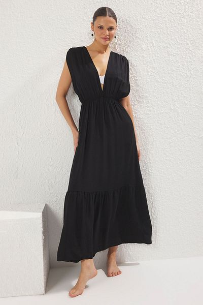 Trendyol Collection Μαύρο Maxi Woven Gather Λεπτομερές φόρεμα παραλίας TBESS25EL00100