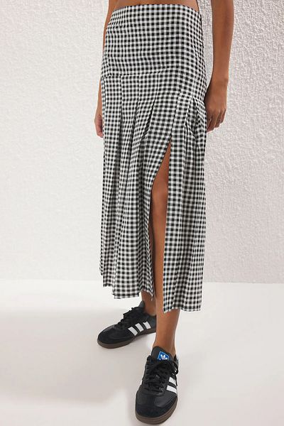 Trendyol Collection Black and White Plaid/Gingham Pleated Midi Woven Skirt Twoss25Et00194
