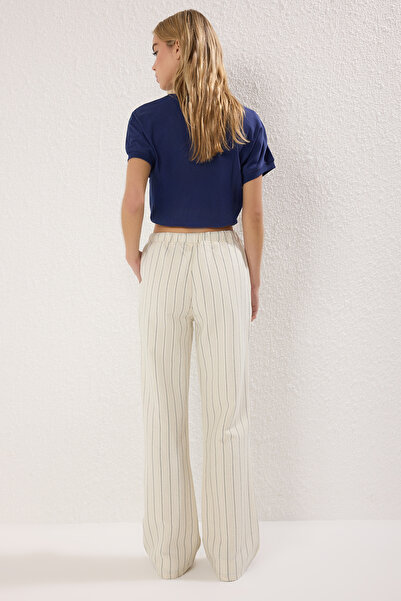 Trendyol Collection Ecru Elastic Waist High Waist Wide Leg Jeans Twoss25Je00291