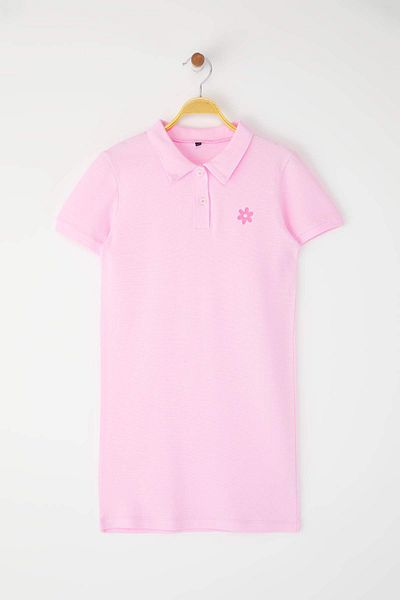 TRENDYOLKIDS Rosa Mädchen-Strickkleid aus 100 % Baumwolle mit Blumenstickerei und Polokragen, kurz TKDSS25EL00085