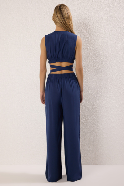 Trendyol Collection Navy Blue Woven V-Neck Lacing Detailed Beach Blouse Pants Suit Tbess25Au00086