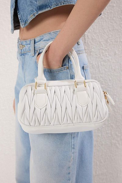 TRENDYOL SHOES White Quilted Women's Mini Bowling Hand Bag Takss25Oc00025