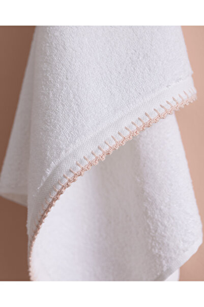 Madame Coco Aveline Crochet 100% Cotton Face Towel - White/Powder - 50X70 cm