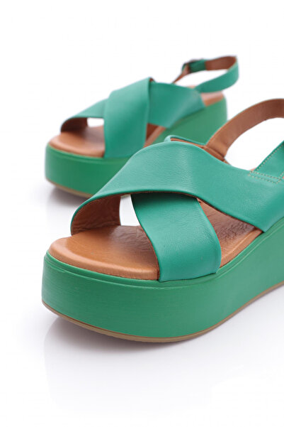 DGN 6003 Women's Cross-Strapped Thick Sole Sandals