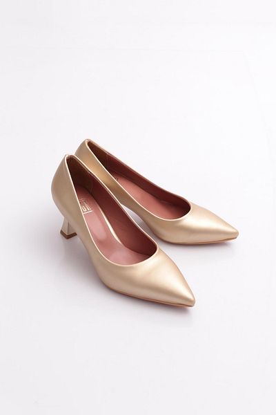DGN 320 Pointed Toe Low-cut Heeled Shoes