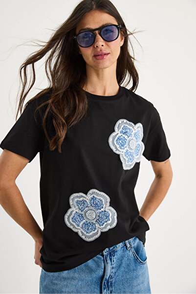 Bianco Lucci Tricou cu mânecă scurtă cu decolteu și accesorii din piatră de flori 60602059