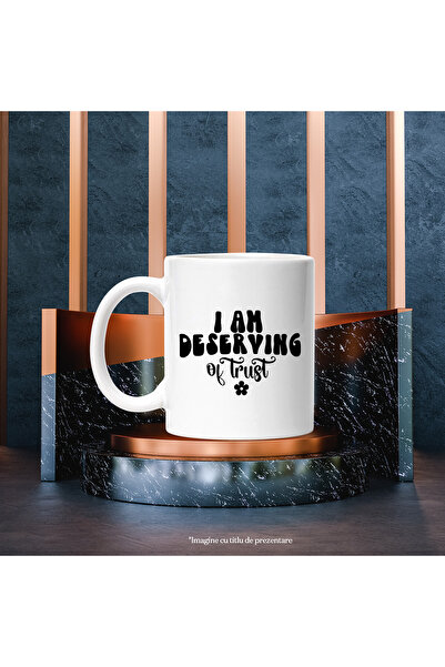 StoryGift Romania Cana cu floricica si mesajul "I am deserving of trust" - sunt demn de incredere , Cu Maner Alb