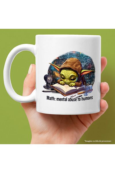 StoryGift Romania Cana cu un extraterestru verde care studiaza | ilustratie | matematica | somnoro, Cu Maner Alb