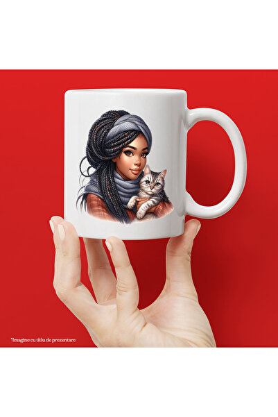 StoryGift Romania Cana cu o fata draguta de culoare, tine o pisicuta in brate...