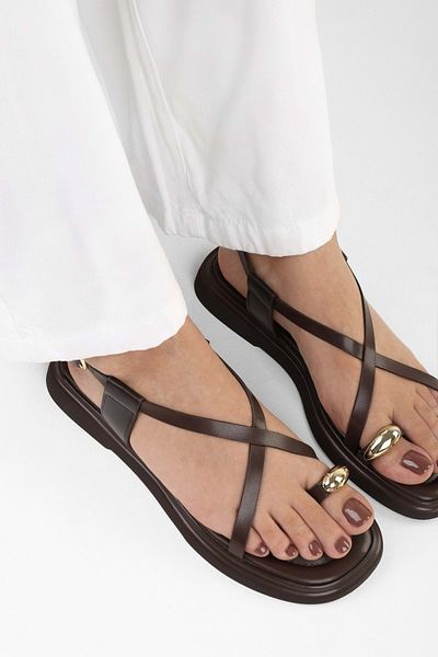 Shoeberry Γυναικεία πέδιλα με αγκράφα Julina Brown Skin