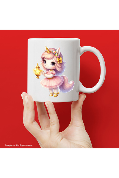 StoryGift Romania Cana cu un unicorn care tine o lampa cu steluta, ilustratie...