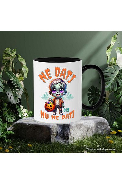 StoryGift Romania Cana cu Zombie La Colindat Cu Dovleac Text Ne Dati Ori Nu Ne dati, Ceramica, 330, Cu Maner Negru