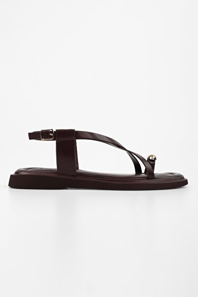 Shoeberry Women's Julina Burgundy Skin Buckle Sandals