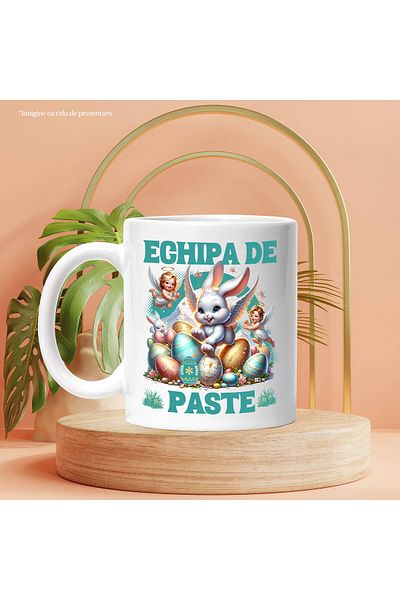 StoryGift Romania Cana cu Iepure Fericit Cu Aripi De Inger, Oua colorate De Paste, Bebelusi Ingeri, Cu Maner Alb
