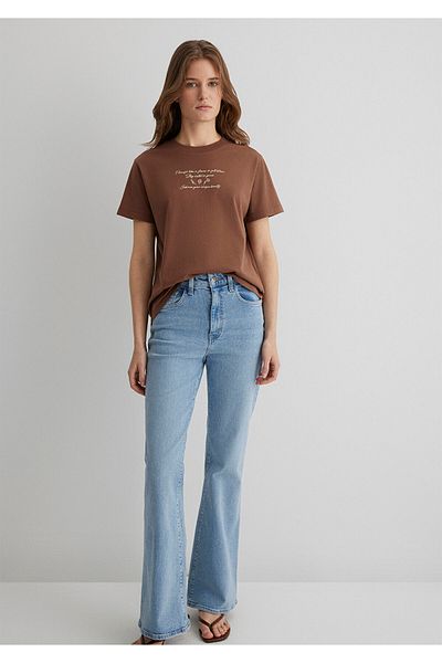 Mavi Bedrucktes braunes T-Shirt mit normaler Passform 1613133 -90437