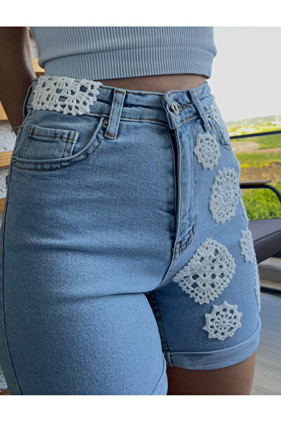 Nunch Beyaz örme detaylı kot şort