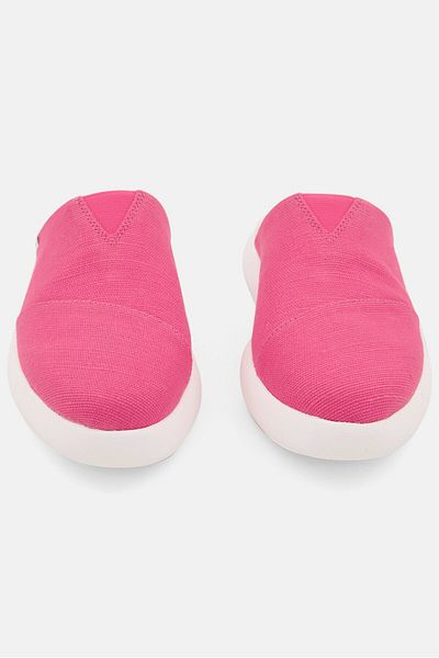 Toms Women Alpargata Mallow Slip On Clogs, Fuchsia