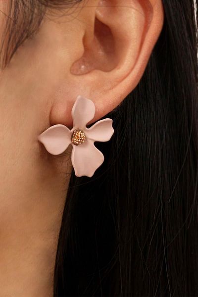 New Obsessions Elegant Floral Stud Earrings